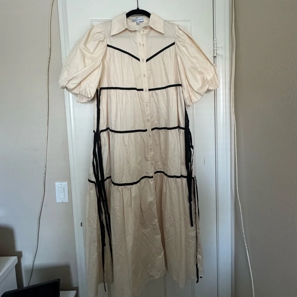 Piper & Scoot Leda Tiered Dress MEDIUM - Picture 3 of 5